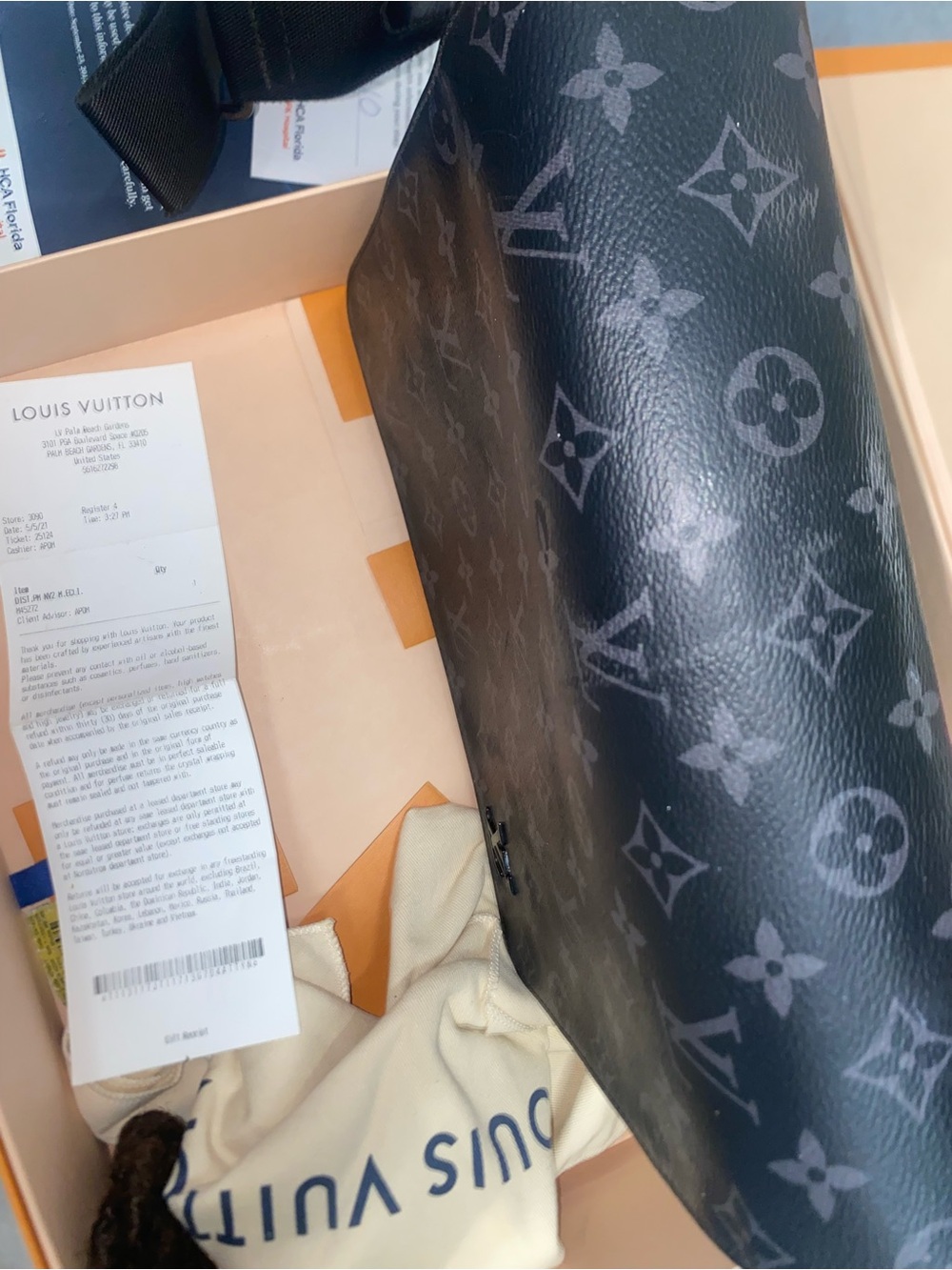 Louis Vuitton Black and Gray Monogram Messenger Bag - Picture 11 of 16